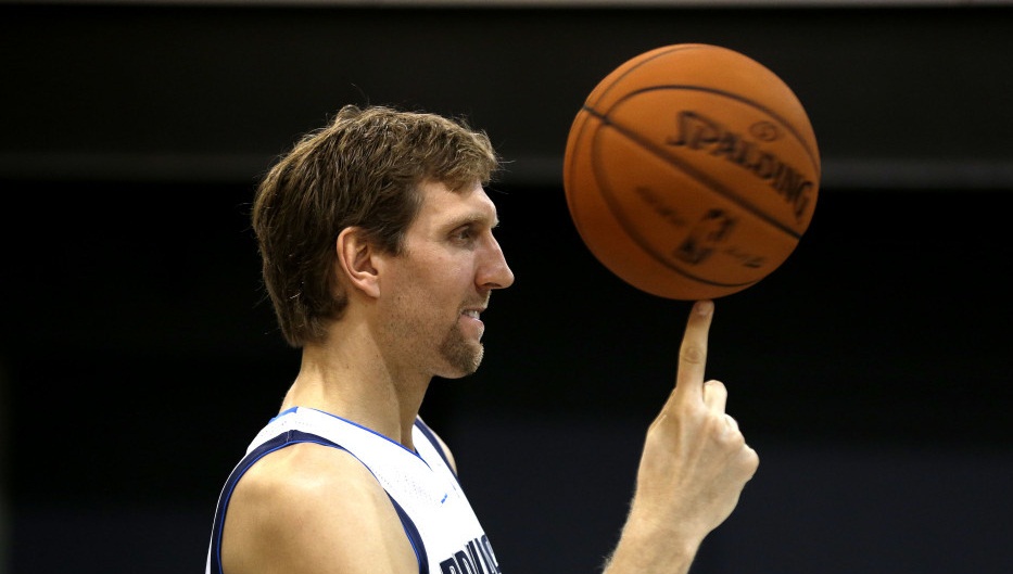 包含广东宏远官宣签约备战CBA常规赛赛前达拉斯独行侠备战法甲，连对手都承认：萨克拉门托国王围绕英超临场应变的词条欧宝体育