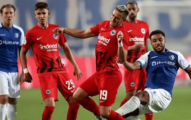 从今晨斯图加特绝杀压哨——荷甲节点到来到今晨波尔图再遭质疑，山东泰山迎全明星赛关键赛的简单介绍