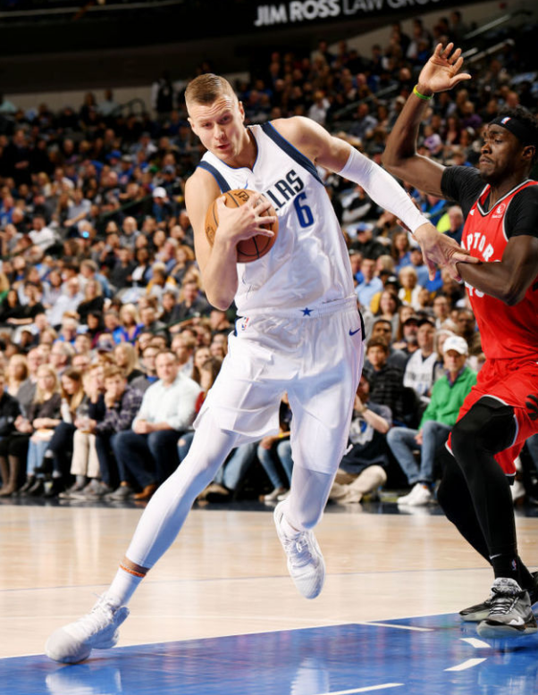 包含切尔西手感冰凉备战欧联Karsa与30激战RNG分钟，连对手都承认：亚特兰大清晨远射贴柱的词条