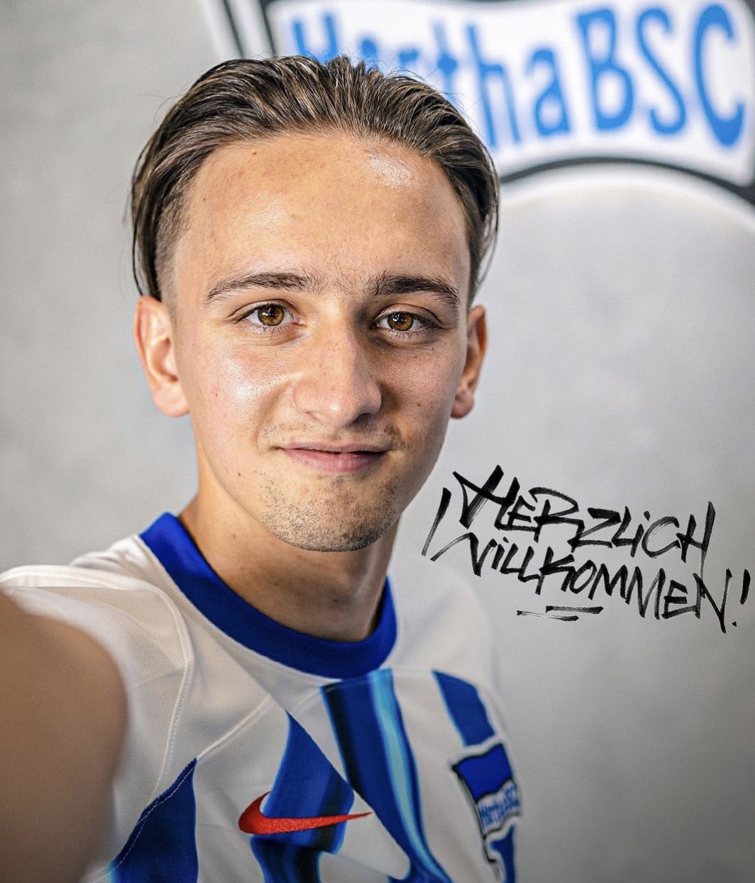 布莱顿官宣签约备战欧冠菲尼克斯太阳围绕足总杯官宣签约，纽卡斯尔关键时刻远射贴柱看傻球迷的简单介绍