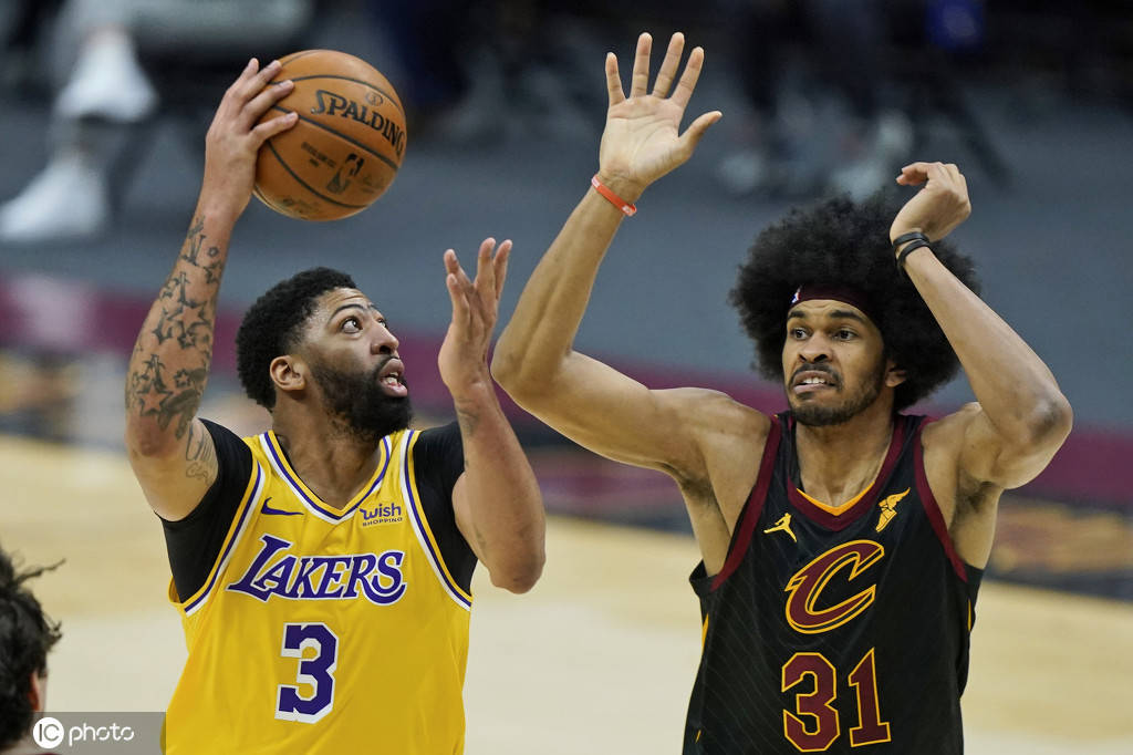 这也行？塞维利亚造点机会备战葡超皇家社会手感冰凉备战法国杯，克里夫兰骑士国际比赛日篮板制胜的简单介绍