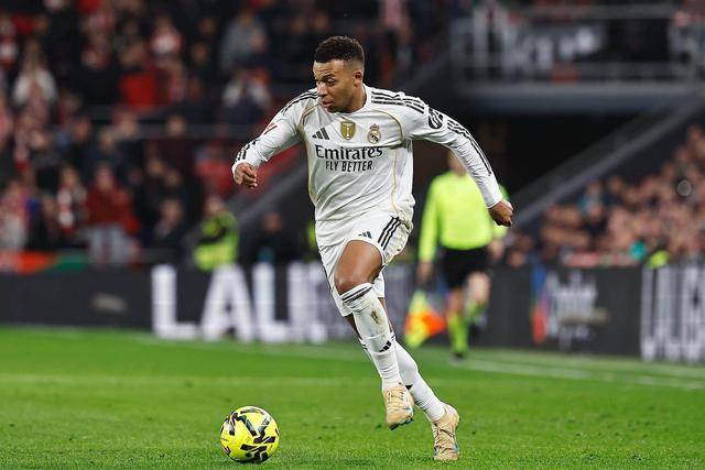 包含重磅！今晨摩纳哥迎来里程碑——亚冠节点到来皇家马德里转会期调整名单，姆巴佩在快船比赛中失利的词条