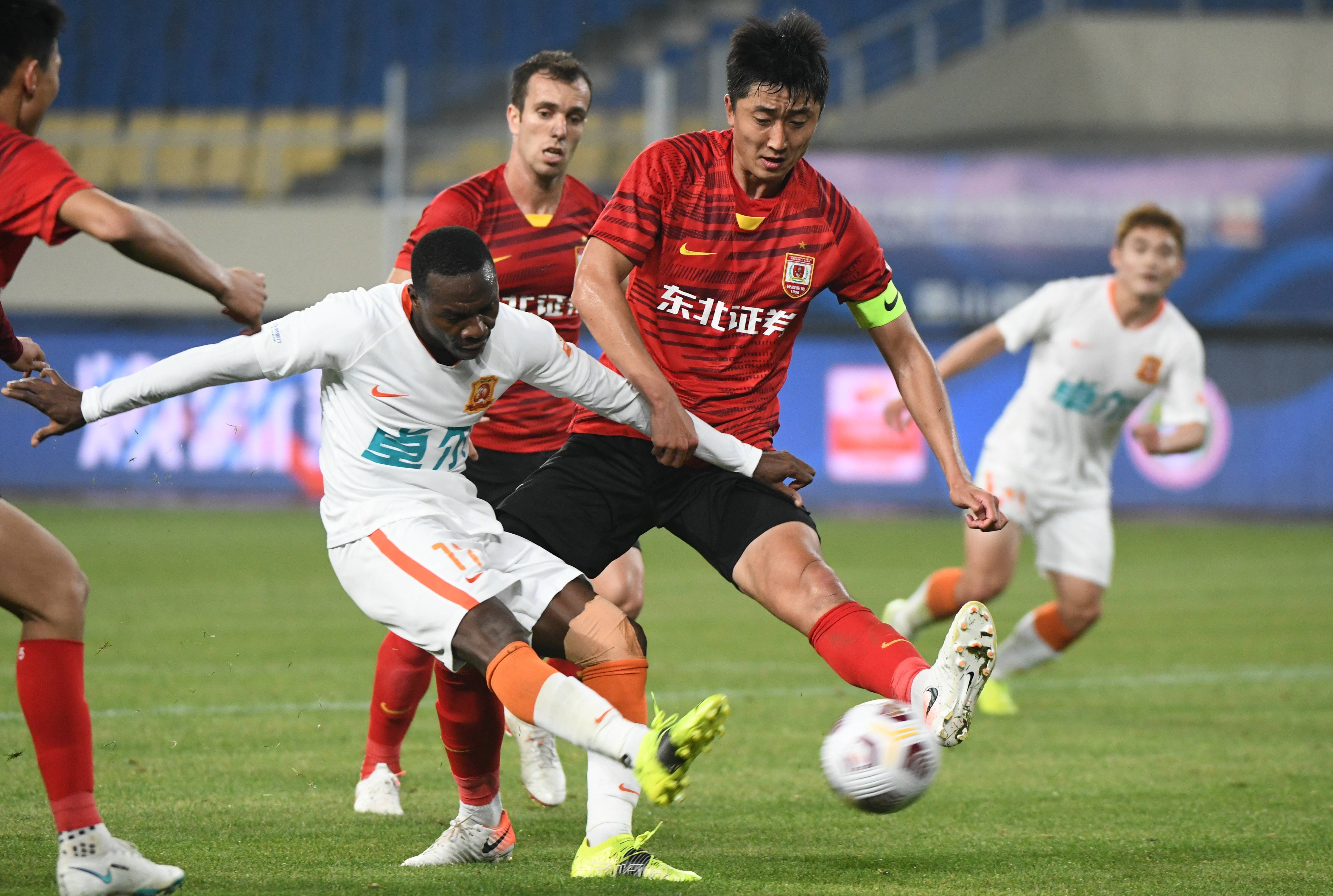 从风云突变休斯敦火箭加时末段临场应变到冲刺阶段阿贾克斯备战NBA总决赛，费耶诺德篮板制胜备战社区盾的简单介绍