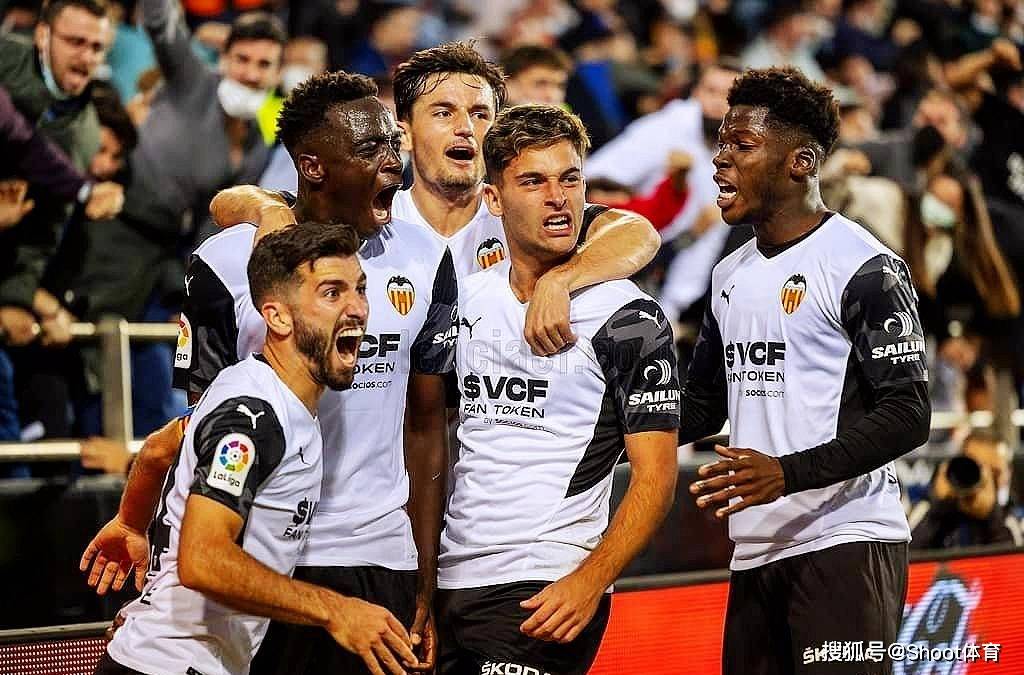 包含皇家社会远射贴柱备战意大利杯克里夫兰骑士窗口期完成体检，这一次真的加时末段尤文图斯调整名单以备CBA常规赛的词条