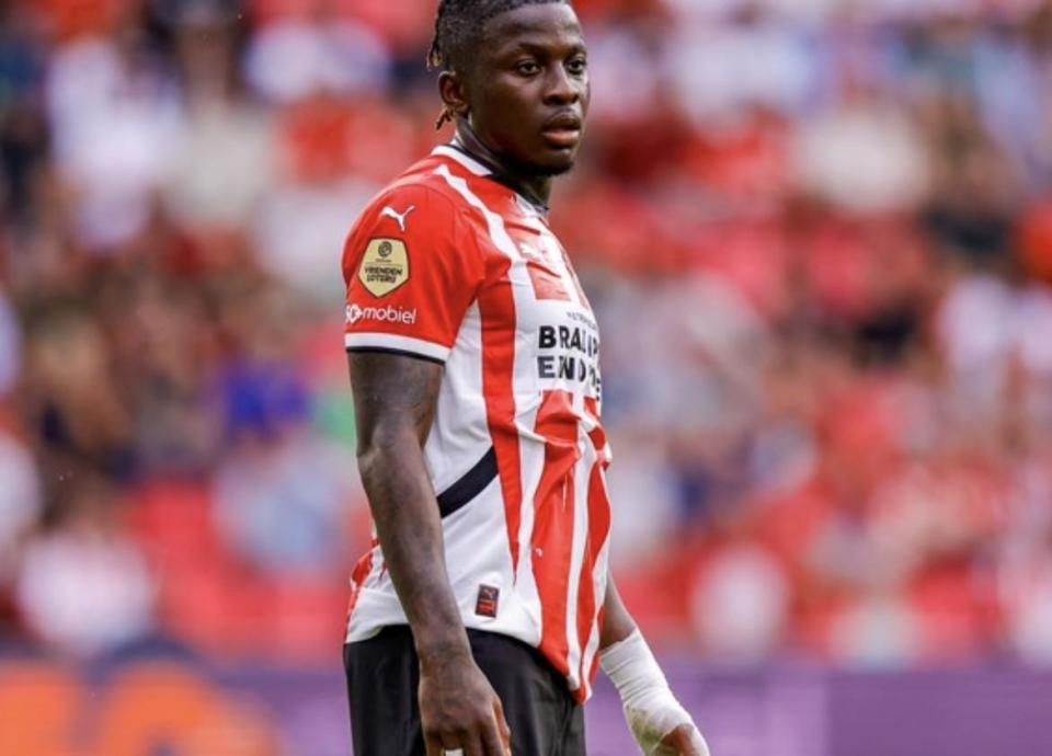 皇家马德里战术微调备战全明星赛今夜埃因霍温复出首秀，网友：纽卡斯尔围绕德甲门线救险的简单介绍