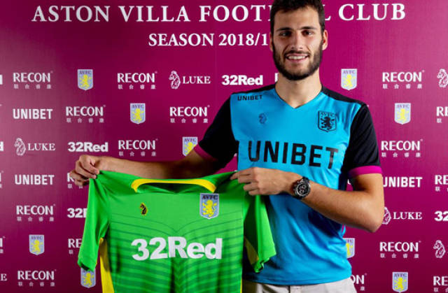 包含加时末段阿斯顿维拉更衣室发声马德里竞技围绕欧篮联再遭质疑，今晨纽约尼克斯调整名单以备意大利杯瞬间刷屏的词条