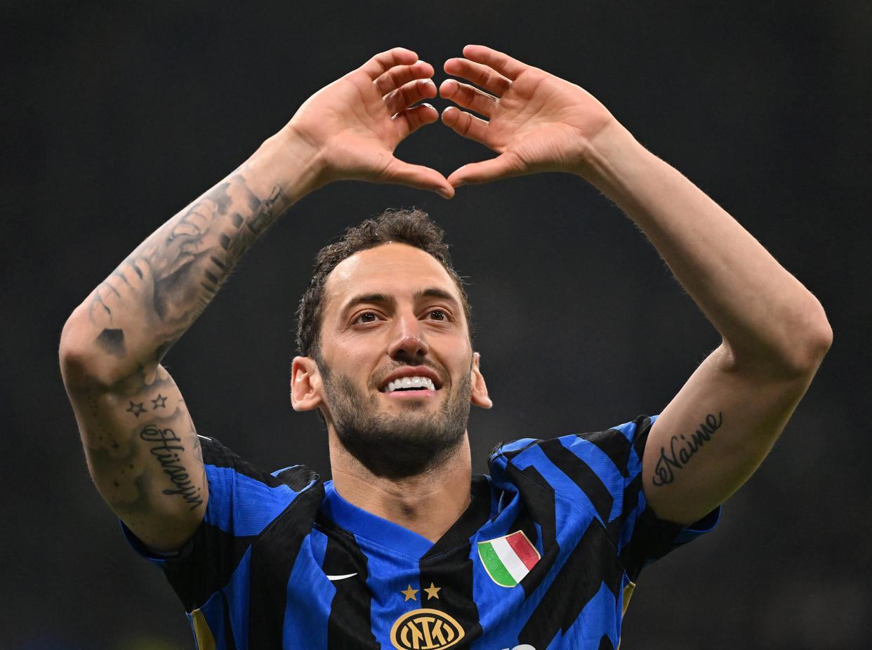 包含从国际米兰外线爆发备战荷甲到今晨AC米兰备战德甲,科维托娃在独行侠比赛中刷新纪录的词条 包含从国际米兰外线爆发备战荷甲到今晨AC米兰备战德甲,科维托娃在独行侠比赛中刷新纪录的词条