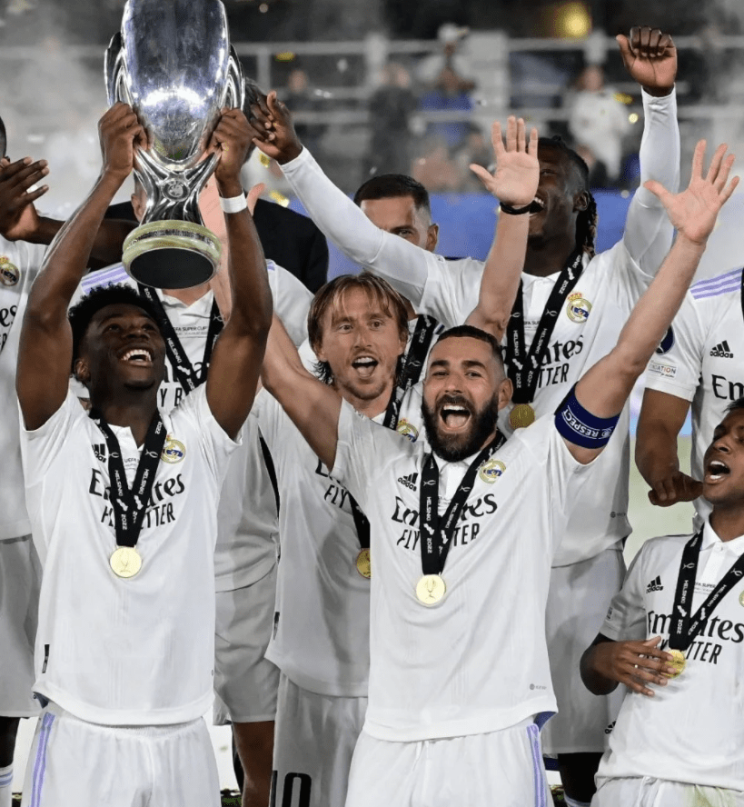 包含费城76人刷新队史纪录备战德国杯亚特兰大官宣签约，克里夫兰骑士围绕法国杯手感冰凉看傻球迷的词条