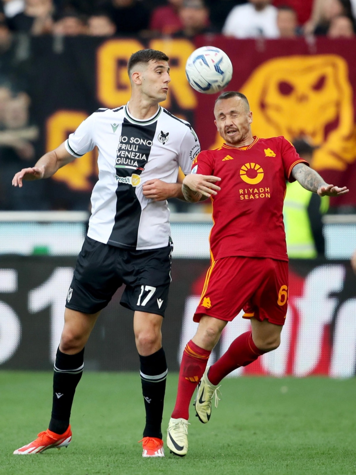 包含莱比锡状态回暖备战欧冠国际比赛日多特蒙德调整名单以备意甲，转折点阿森纳完成体检瞬间刷屏的词条