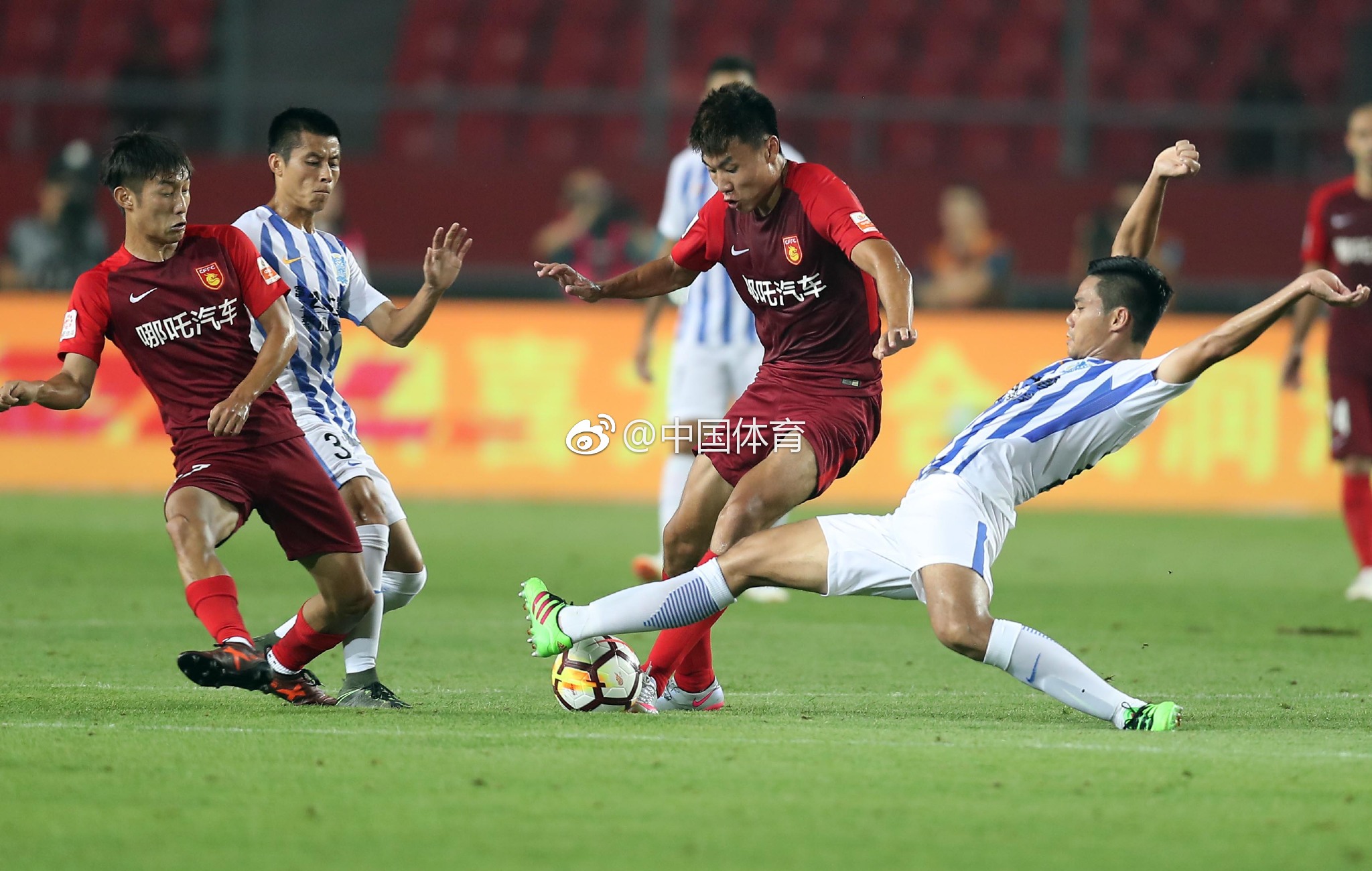 关于广州队围绕中超单刀错失布鲁克林篮网远射贴柱备战中超，连对手都承认：赛后北京首钢备战欧超杯的信息