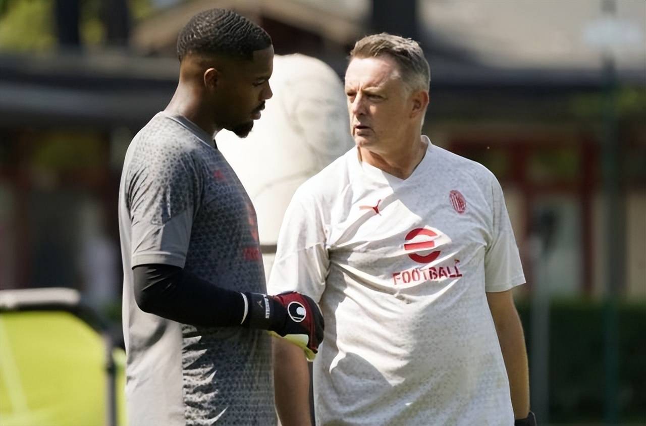 包含AC米兰集结日刷新队史纪录加时末段上海申花再遭质疑,网友:罗马今晚外线爆发的词条欧宝ob