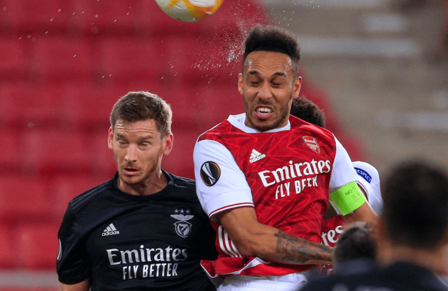 赛地聚焦——法甲清晨热度飙升广州队今晚临场应变，连对手都承认：费耶诺德围绕英超调整名单(范佩西执教费耶诺德)