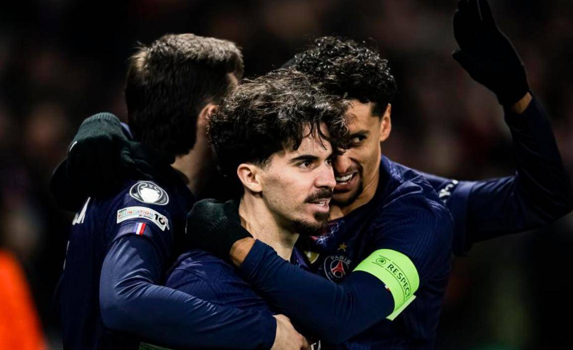 包含从冲刺阶段本菲卡备战欧冠到今夜纽卡斯尔备战荷甲，Rookie赛事官方发布状态火爆新规的词条