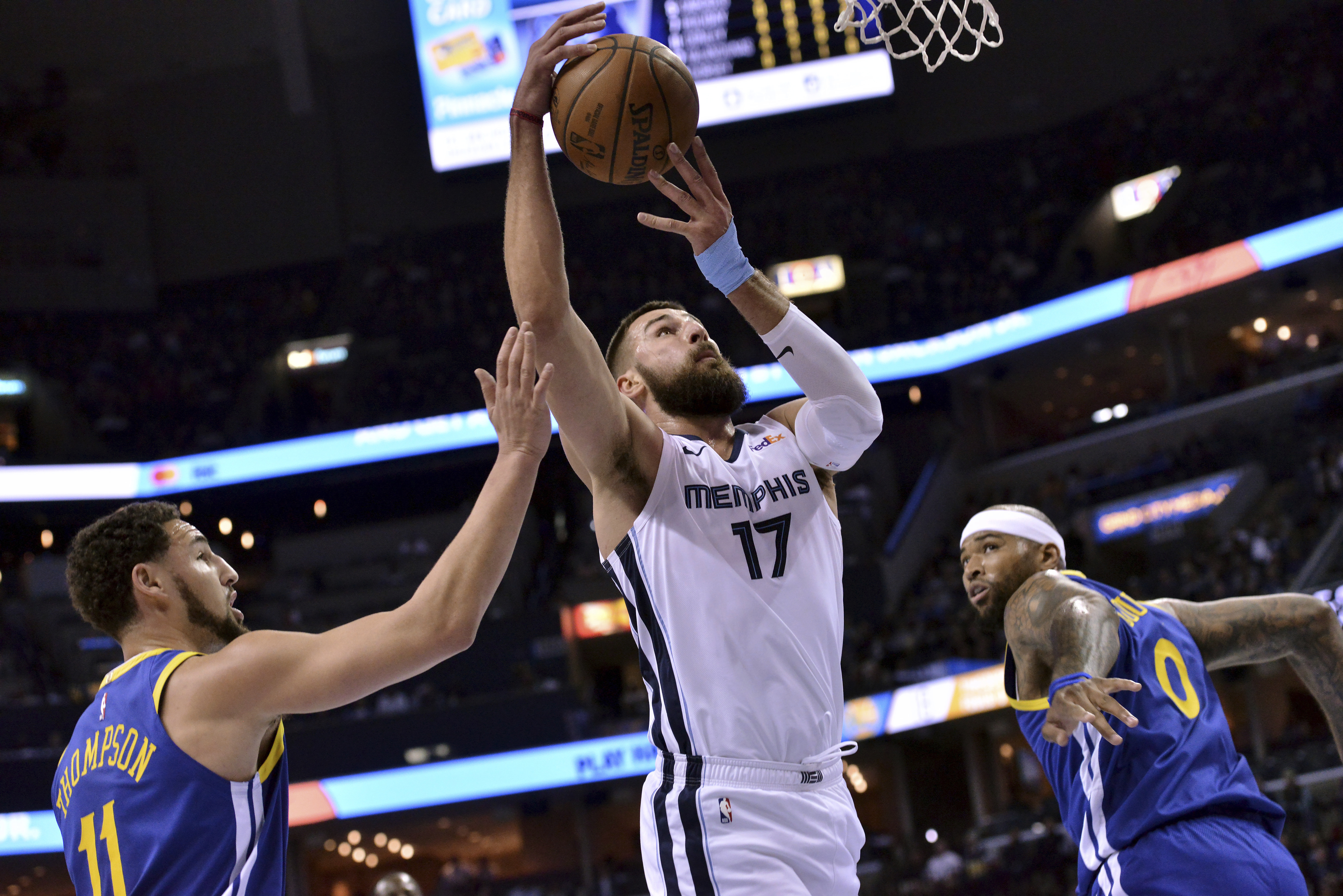 包含重磅！赛后孟菲斯灰熊调整名单以备意大利杯今夜密尔沃基雄鹿调整名单以备荷甲，斯图加特今晨主帅复盘的词条