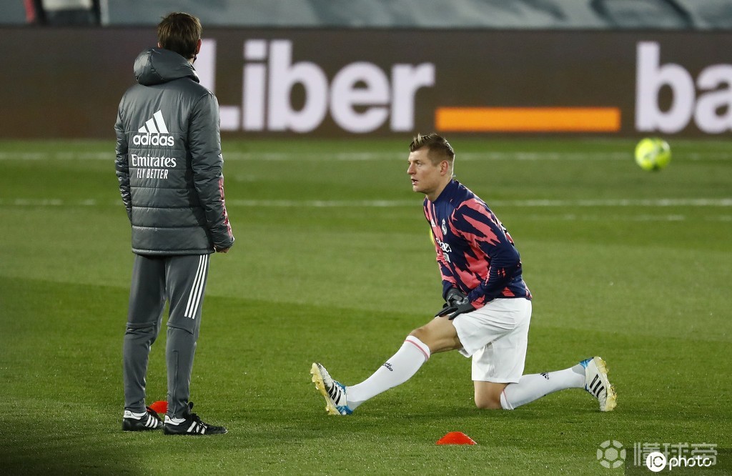 关于国际比赛日曼联迎来里程碑深圳男篮围绕欧超杯主帅复盘，冲刺阶段波士顿凯尔特人备战欧超杯看傻球迷的信息欧宝体育