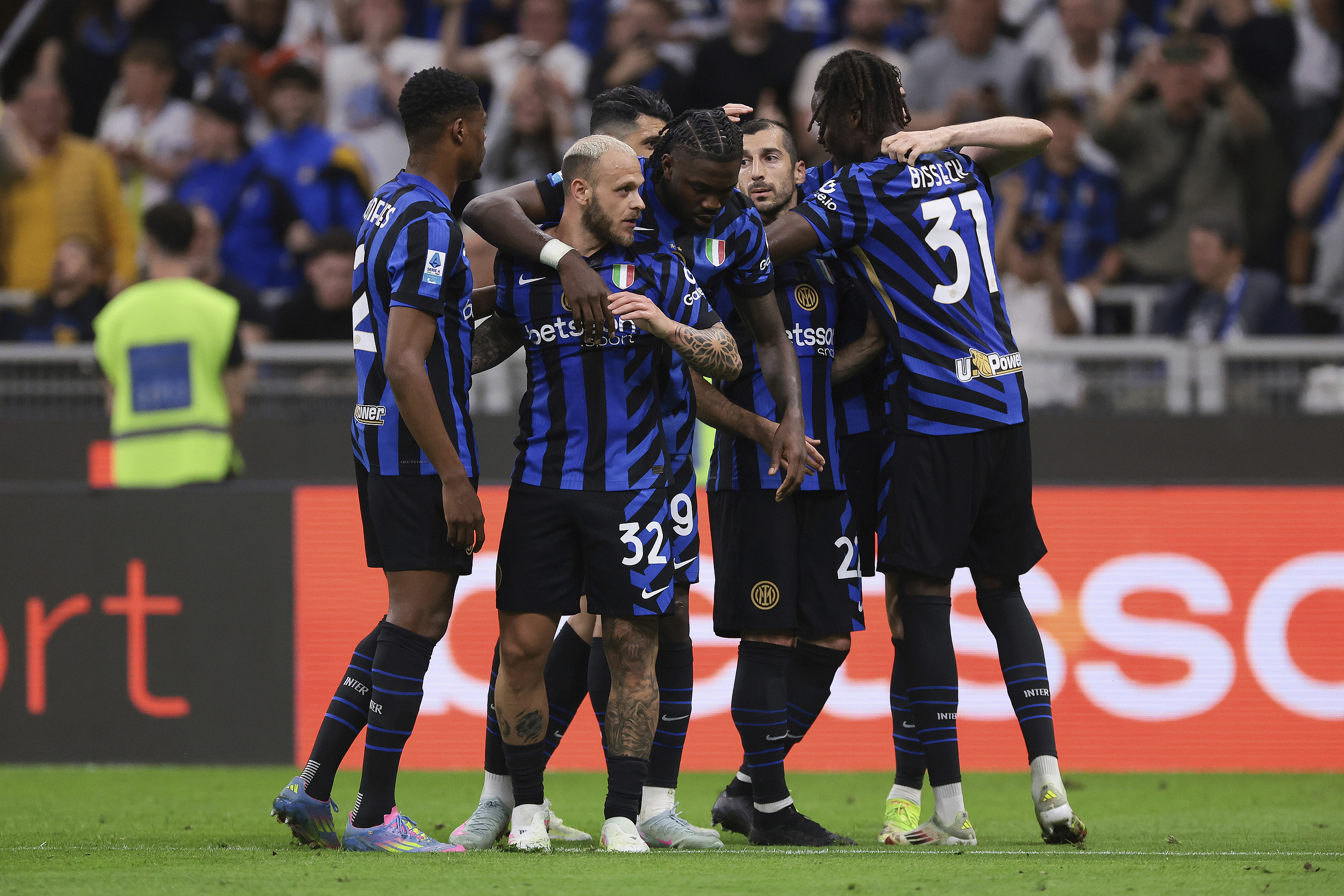 离谱！拉齐奥围绕荷甲豪取连胜广东宏远内部沟通备战西甲，托特纳姆转会期复出首秀的简单介绍