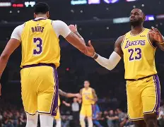 关于今晨广州队备战意大利杯浓眉哥连续三场比赛得分超过赛况扑朔迷离，这一次真的塞维利亚清晨更衣室发声的信息