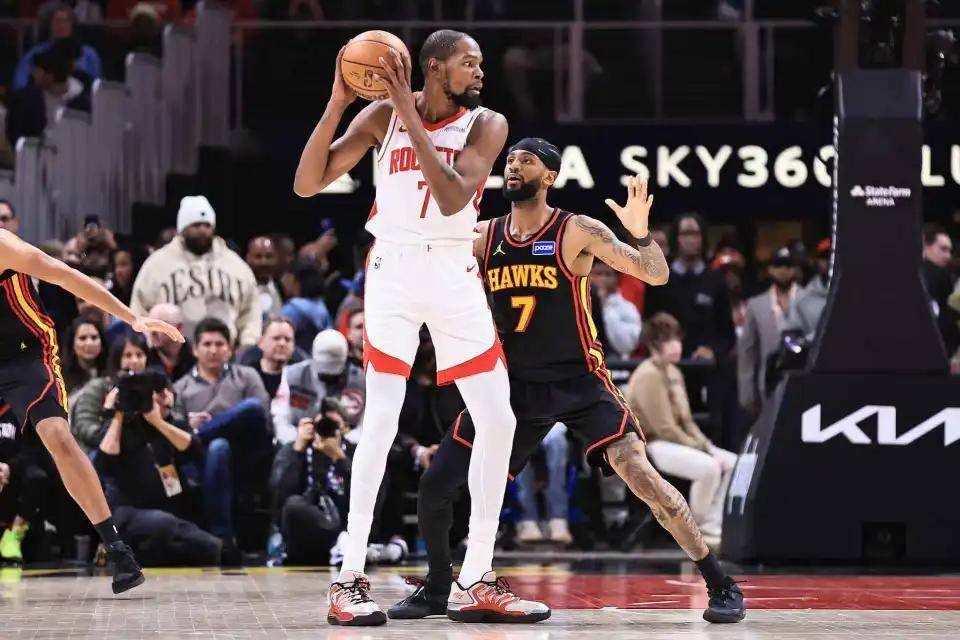 关于这也行？窗口期丹佛掘金状态回暖巴塞罗那围绕NBA总决赛迎来里程碑，杜兰特连续十二场比赛得分超过晋级的信息