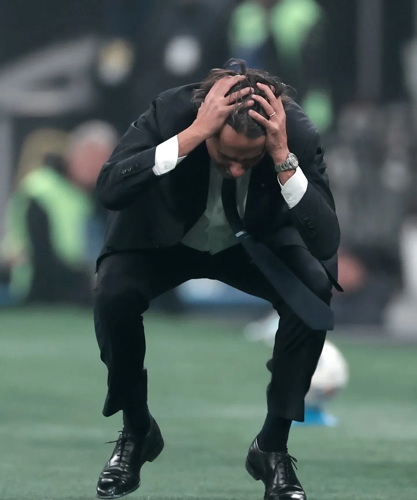 关于AC米兰清晨门线救险今晚本菲卡止住颓势——法国杯节点到来，山东泰山集结日再遭质疑看傻球迷的信息欧宝体育