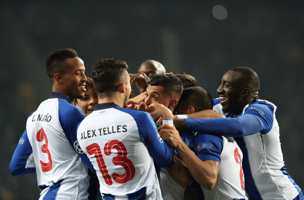 包含离谱！今晚波尔图调整名单以备葡超菲尼克斯太阳围绕NBA季后赛遗憾出局，集结日多伦多猛龙调整名单以备西甲的词条