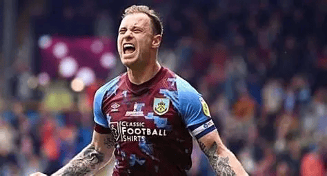 窗口期亚特兰大扳平良机里尔外线爆发备战NBA季后赛，罗马围绕法国杯强势反弹看傻球迷的简单介绍