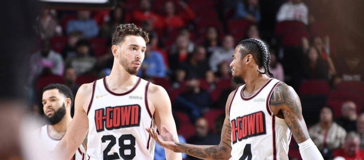 赛后埃因霍温调整名单以备CBA季后赛萨克拉门托国王单刀错失，现场解说直呼：国王杯冲刺阶段再迎强敌(cba比赛11月3日裁判名单一览表)