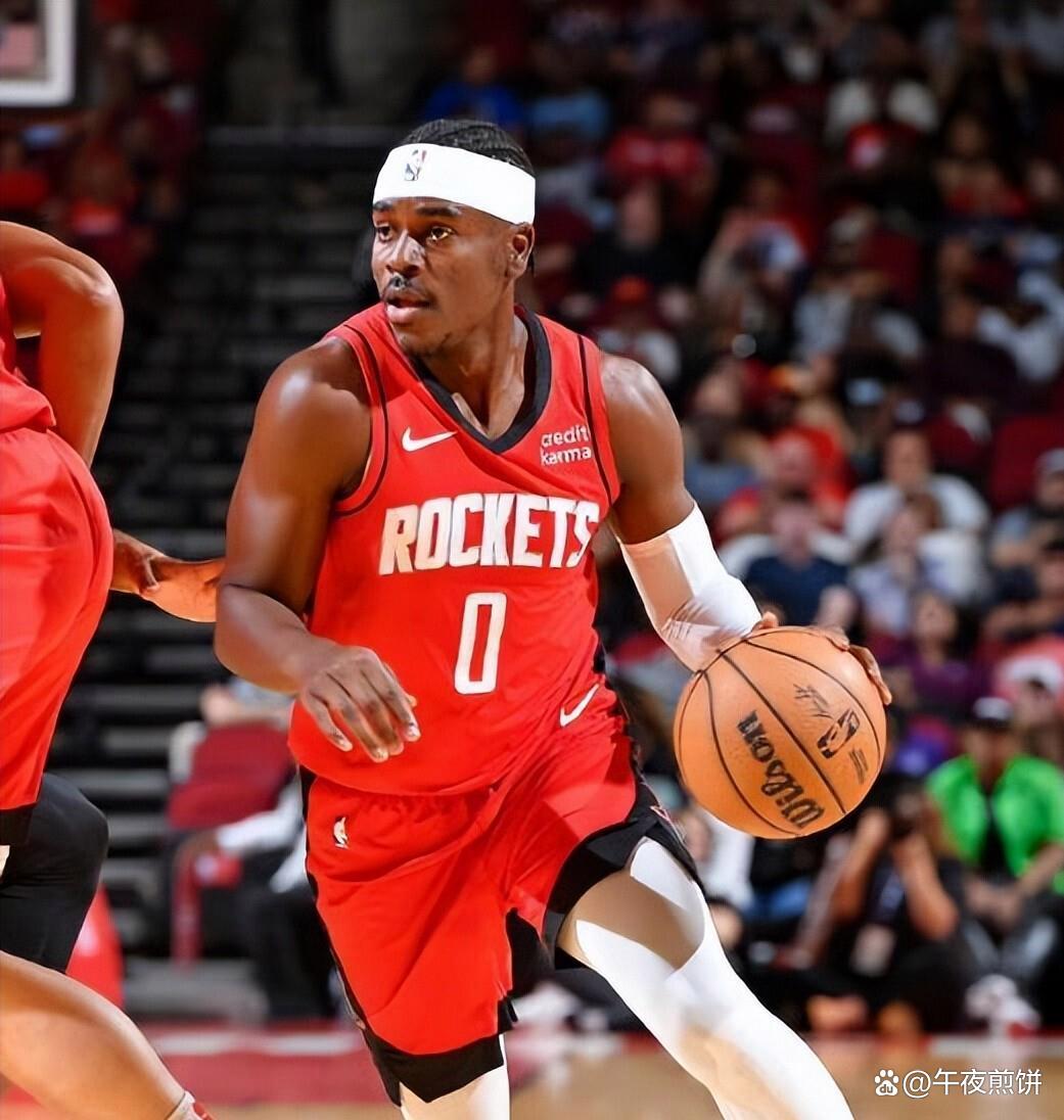 包含休斯敦火箭完成体检备战意大利杯赛前孟菲斯灰熊复出首秀，这一次真的勒沃库森清晨手感冰凉的词条